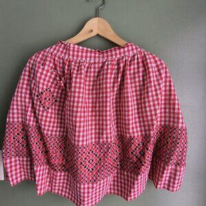 Vintage charm! Adorable charming apron!